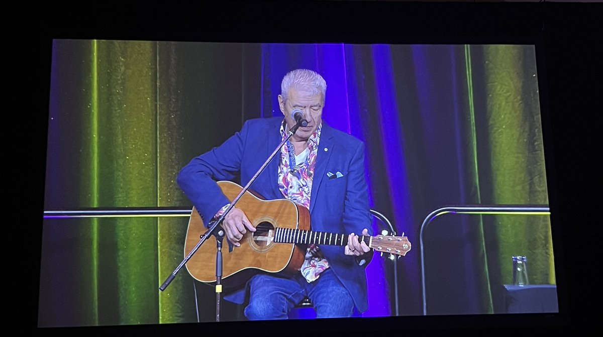 aswild79's tweet image. Great way to start day 2 of @CCTCA with the inspirational messages of love ❤️ from @tomjacksonca #CCTC2023