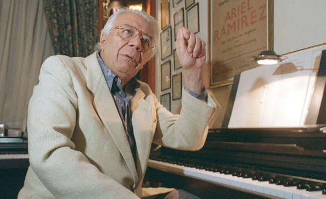 MuertosArg's tweet photo. 18/02/2010 murió Ariel Ramírez.
Músico, compositor y pianista. Con mil grabaciones entre las que están la "Misa Criolla" y otras geniales. Participó de películas y como músico de otros artistas. Un grande total que hay que escuchar.
Nos dejó hace 13 años con 88 de edad. #Floclore https://t.co/pUiHRNUHRq