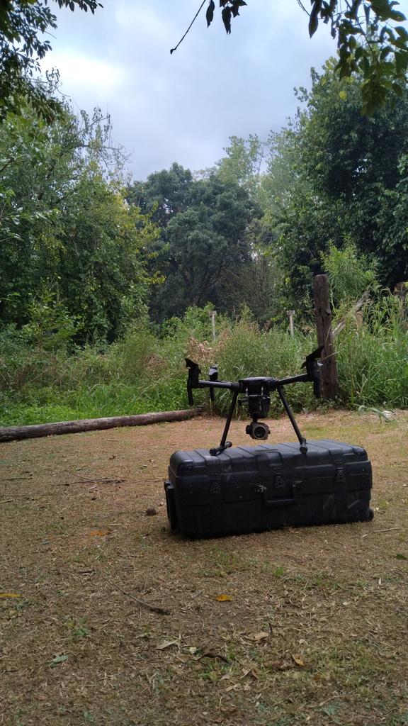 sensedrone's tweet photo. Brindando apoyo desde el aire para ver como rotan los distintos focos de incendio en la isla zona Campana
@DJIEnterprise https://t.co/HM8zTb1dd6