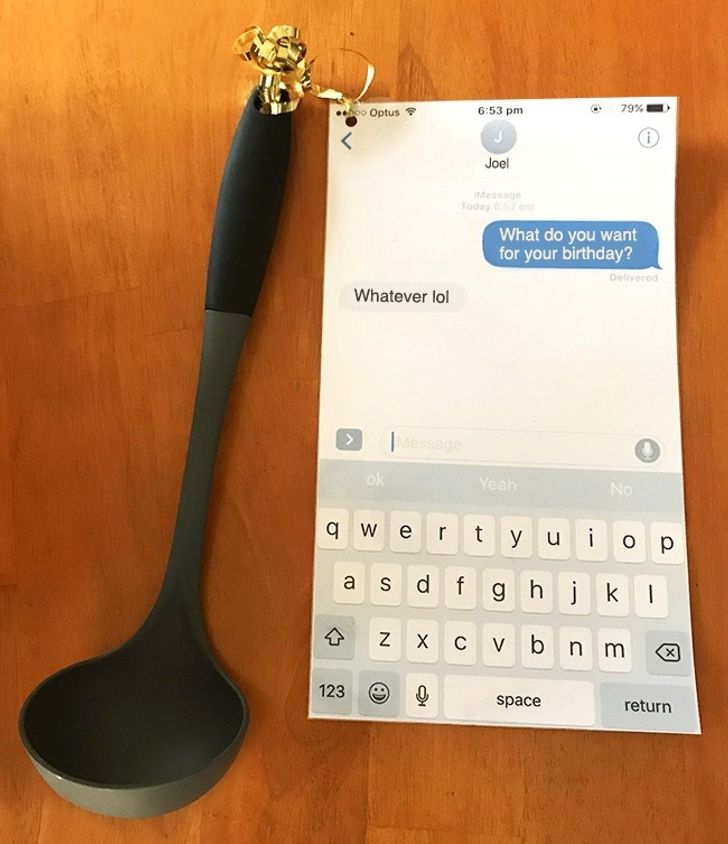 EmilyDesigner's tweet image. Love the card idea :D #inspiration #beautifuldesign #lol #WritingCommmunity #funny