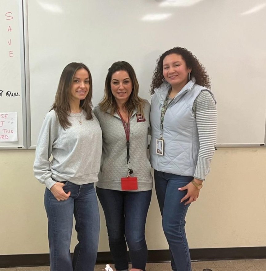 SraDSanchez's tweet image. #twinning with #Bectonsbest teachers today for Valen-kind🩷 Spirit week!! #FridayVibes