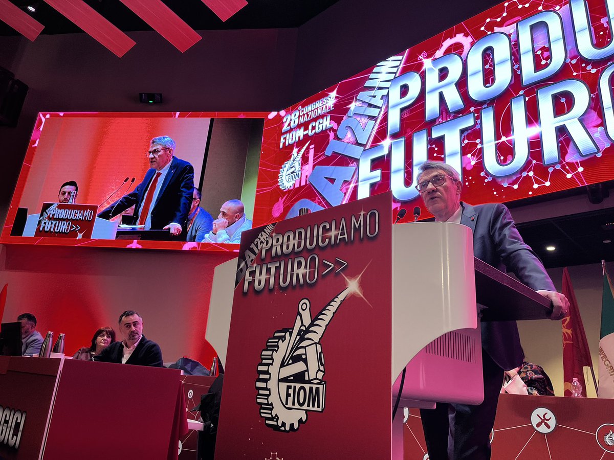 fiomnet's tweet photo. 🔴⚙️ L’intervento di Maurizio Landini, segretario generale #Cgil al XXVIII congresso nazionale della #Fiom. @Depalma_michele 
#ProduciamoFuturo #CongressoFiom2023
👉🏻 https://t.co/Ee5x5zSbWP https://t.co/g1dHm4jzkA
