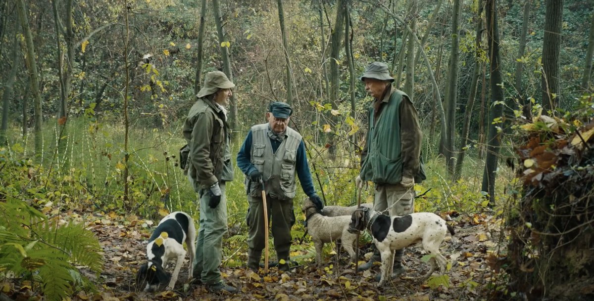 dieworkwear's tweet photo. we need fewer fashion stories about drops, collabs, celebs, and brand appointments, and more stories about the clothing choices of Lebanese men who smoke outside cafes, Italian truffle hunters, mid-cent American fisherman, and Don Rosario, a paletero on the east side of Chicago https://t.co/zl1KeREEUn