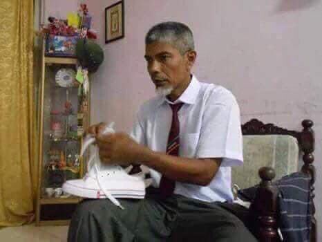 kuntek69's tweet image. Bulan depan bagi Ayah pulak pegi Sekolah 😌