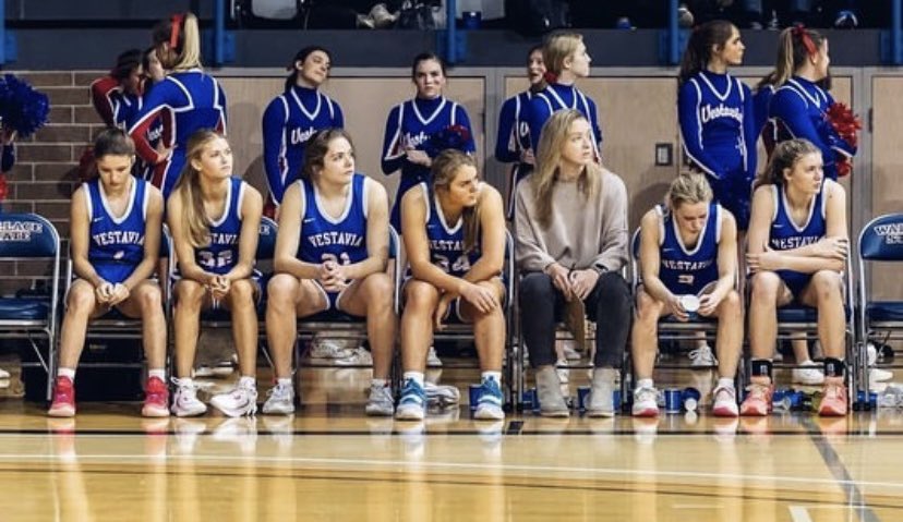 alex_carroll33's tweet photo. hard to see pictures like this because you can see how much it hurts—but you can also see how much it means. 

I’d take this team and these relationships over any win, any day of the week. My family forever! ❤️ https://t.co/BjpTI5Slsr