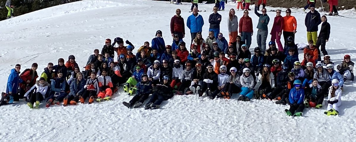 What a superb group of excellent skiers, but made better with great attitudes and delightful manners. A pleasure to be with them. #teamberko