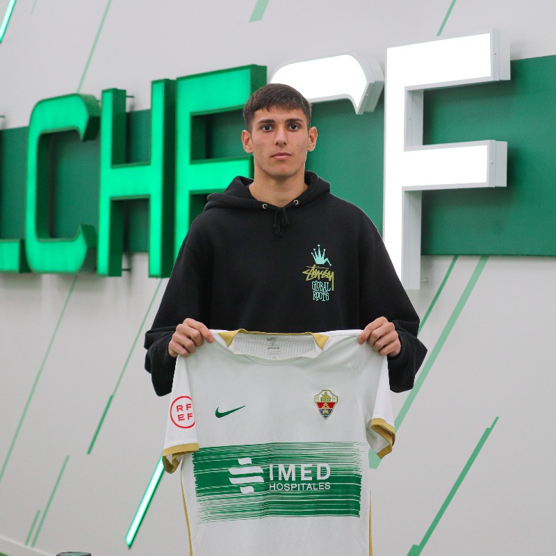 futbolbaseECF's tweet photo. ✍️💚 El #ElcheCF alcanza un acuerdo para el fichaje de 𝗔́𝗹𝘃𝗮𝗿𝗼 𝗦𝗮𝗻𝘁𝗶𝗮𝗴𝗼 para el Ilicitano

👏 ¡Bienvenido, Álvaro!