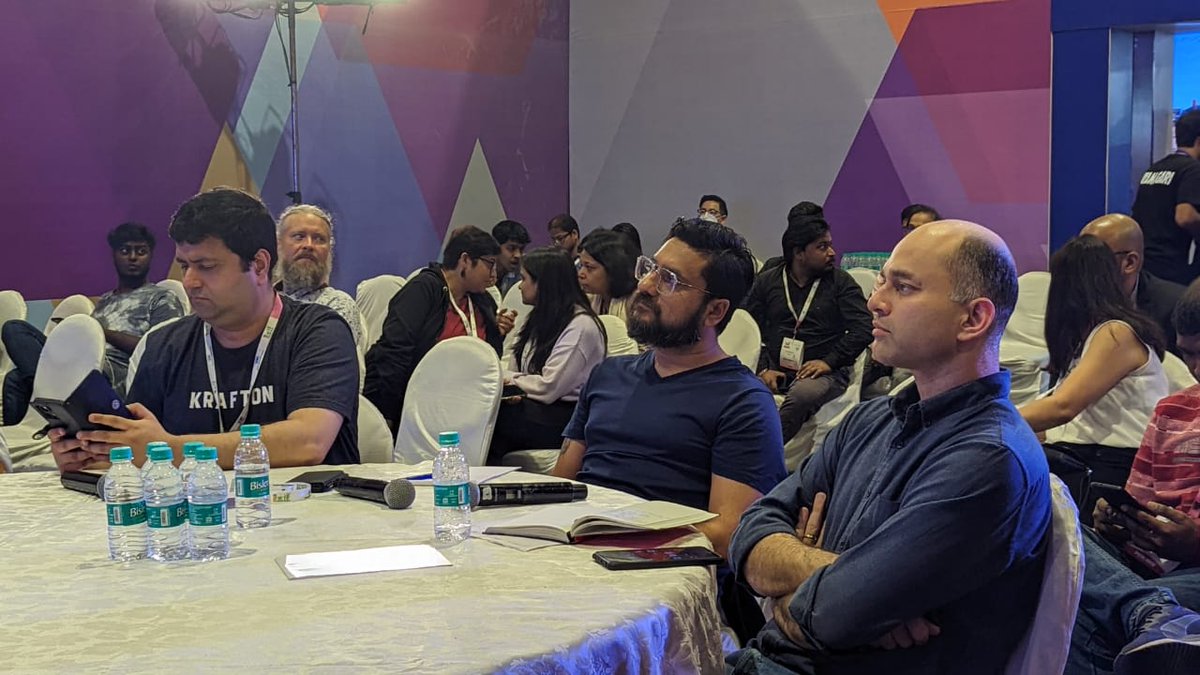 JetSynthesys's tweet photo. With plenty of discussions driving Day 2 of #IGS2023, things took an interesting turn when a jury panel of @SharanTulsiani of #Jetapult, Sudhir Kamat & @Bhat38N conversed with budding startups over an ad hoc session about leveraging gaming & gamification to impact digital lives. https://t.co/kp3OuQ4ZlX