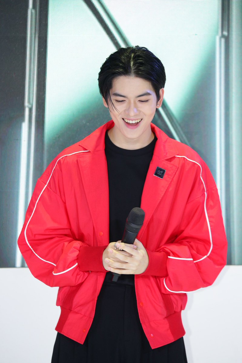 IAmYorch_TH's tweet photo. ก็เธอน่ารักจนเกินต้าน 😍
#yorch_yongsin #ยอร์ช
#oneplus #oneplusth #oneplus11
#oneplus115G #shapeofpower
Cr. One Plus 🙏🏻 https://t.co/2U5DISylDG