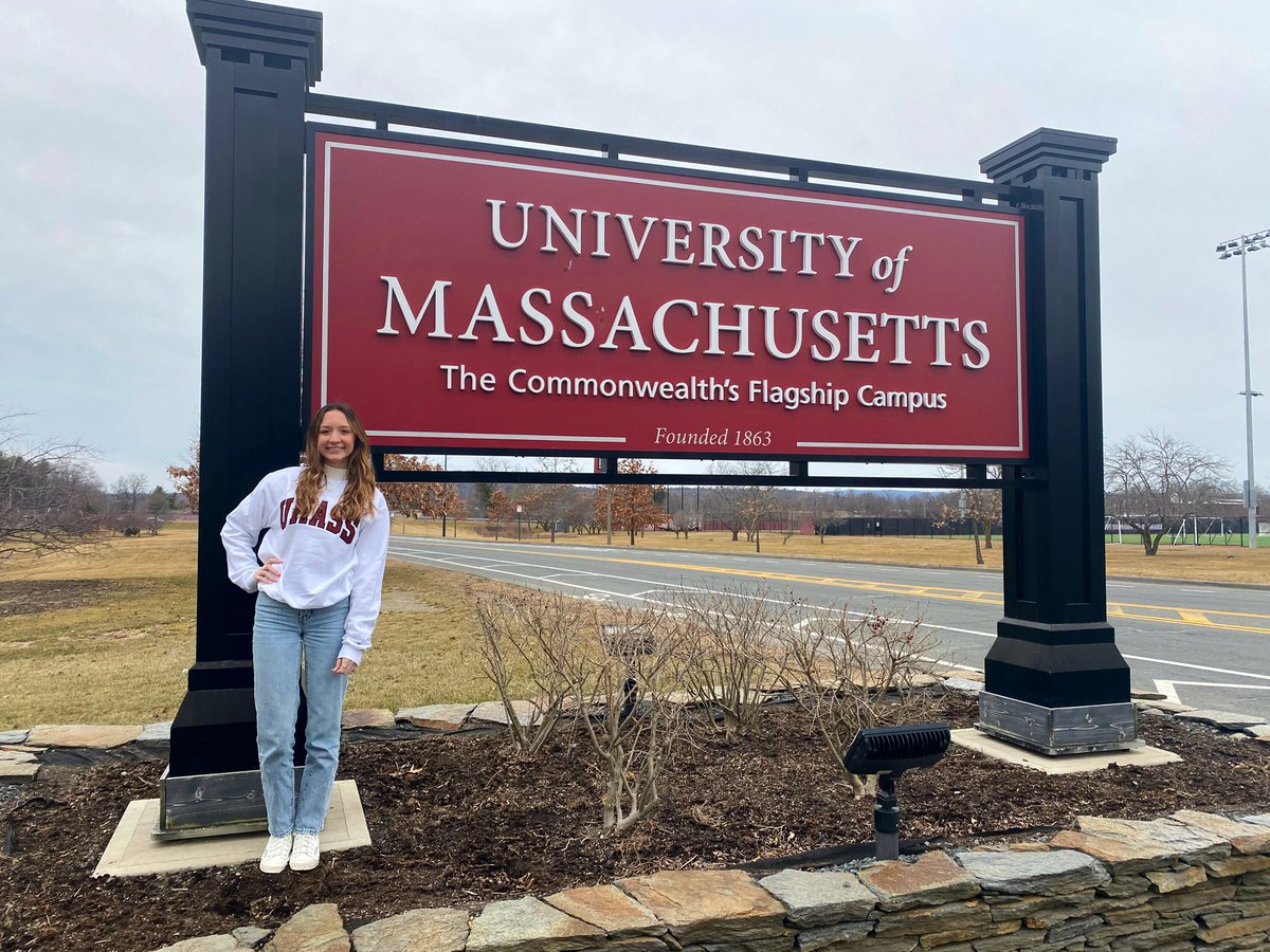 Yesterday I visited the University of Massachusetts Amherst! An awesome experience and for sure on the top of my list!♥️👩‍🏫 @UMassAmherst @HPRwildcats @kfenlon67 @JonTallamy @SeamusWCampbell @hprhs_owagner @hprhs_msciabica #umassamherst #collegevisit #hprhs #wildcatpride
