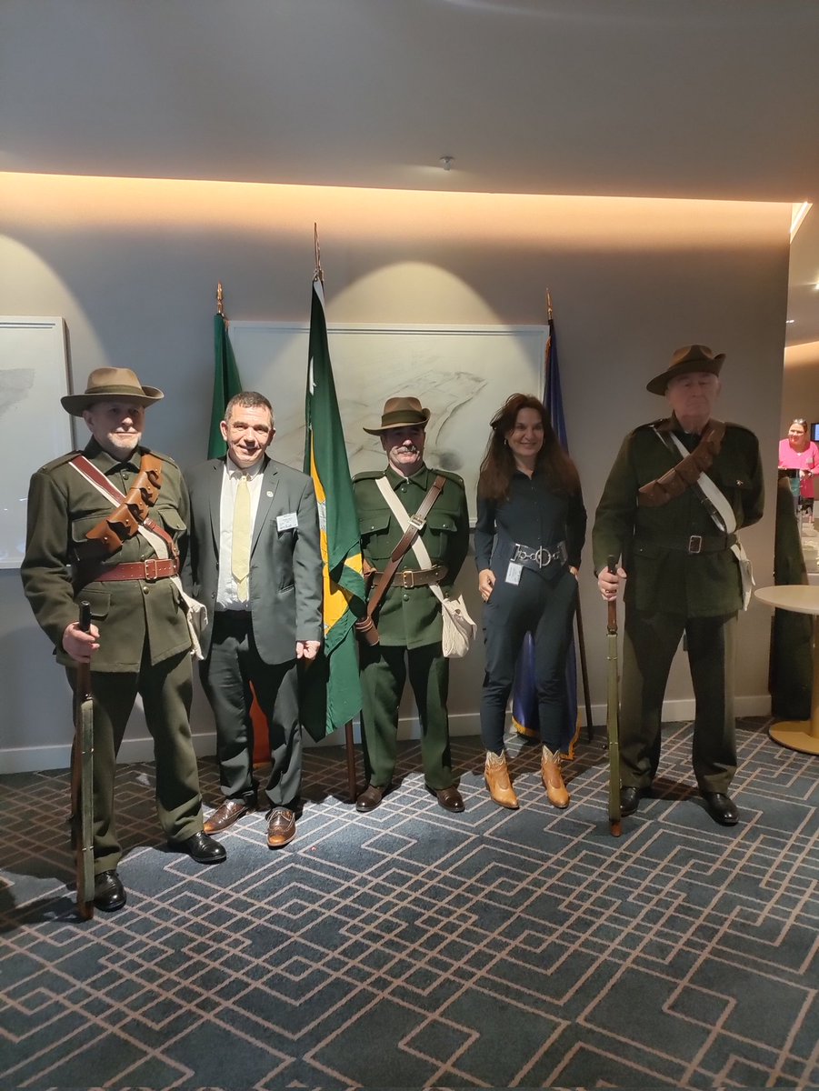 _Mark_Keane's tweet photo. A wonderful opportunity to meet with the Irish Citizens Army, reinactment group at the EUROFEDOP seminar in Dublin. #citzensinuniform #strengthinunion https://t.co/ioASBvX83I