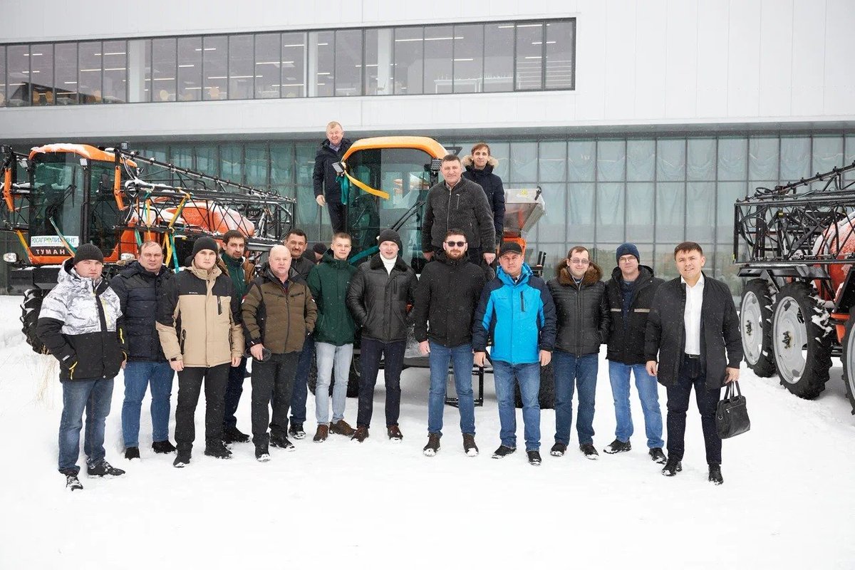 pegas_agro's tweet photo. Клиентский день на заводе «Пегас‑Агро»

➡️ https://t.co/lsDf6c1xVo

16 февраля «Пегас-Агро» и АО «Росагролизинг» провели совместный клиентский день. На площадке завода собралось около 200 гостей из различных регионов РФ. https://t.co/1xxRacp7g5