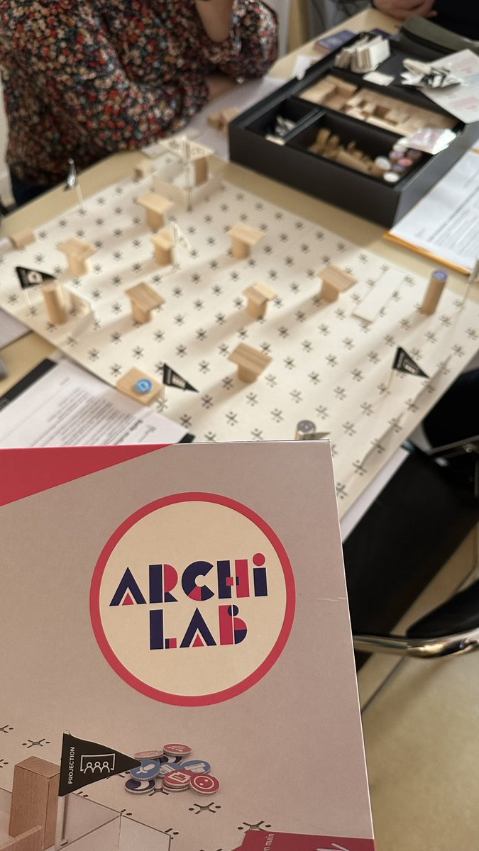 DaneTlse's tweet photo. Formation « Repenser les espaces scolaires, avec le numérique », avec notamment la découverte d’#Archiclasse et la prise en main d’#ArchiLab d’@Edu_Num pour que les équipes pédagogiques conceptualisent et modélisent leur projet. 
#ClimatScolaire #Pédagogie #ArchiStart https://t.co/0729RMOzJJ