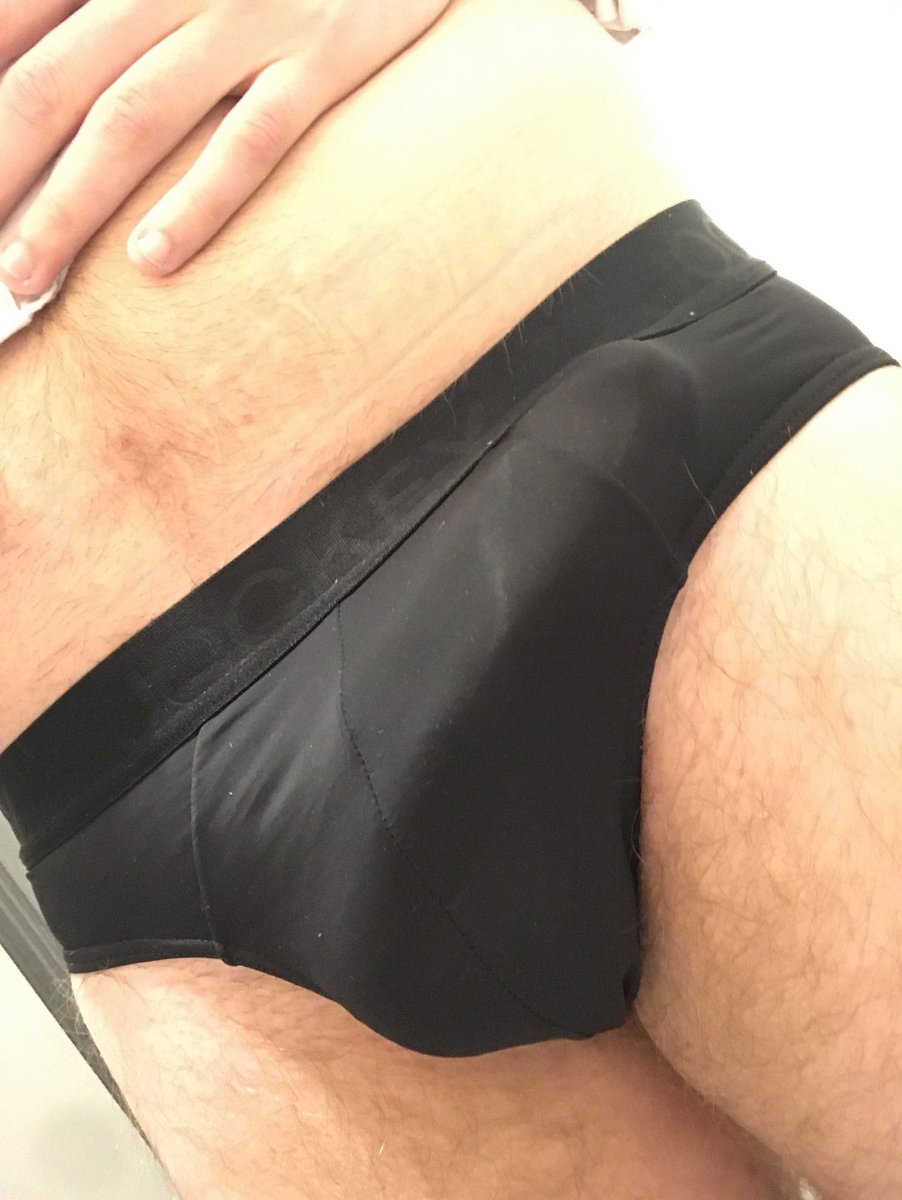 mancbulge's tweet photo. It’s a Jockey day https://t.co/BkmkIJKgyQ