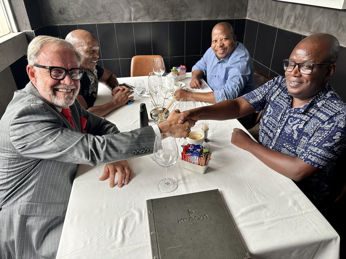 niehaus_carl's tweet photo. As part of the #RETMO consultations with political parties and civil society organizations to build a united program of action, I had together with Cde. Mesh Malaza a good meeting with Cdes. Victor Serakalala the Dep. President &amp; Reuben Ramokgopa the Sec. for Politics of the #PAC https://t.co/OR6vAv7RQJ