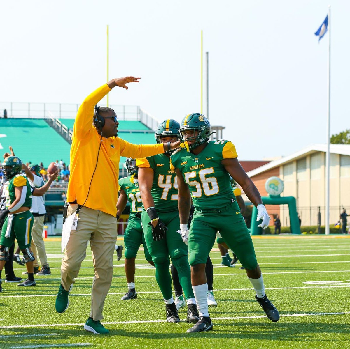 Coach Dwayne Taylor Jr tweet media