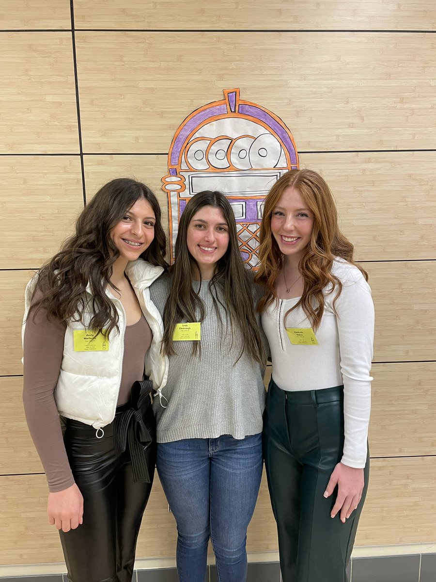 mrmarko_chem's tweet photo. So excited to be back at at @hilltopspartan for the @pascregionb Student Council conference with some amazing @MoonAreaSD leaders!! Huge shoutout to @DrKMercadante for putting this conference on!!! https://t.co/Ys57QDAlAy