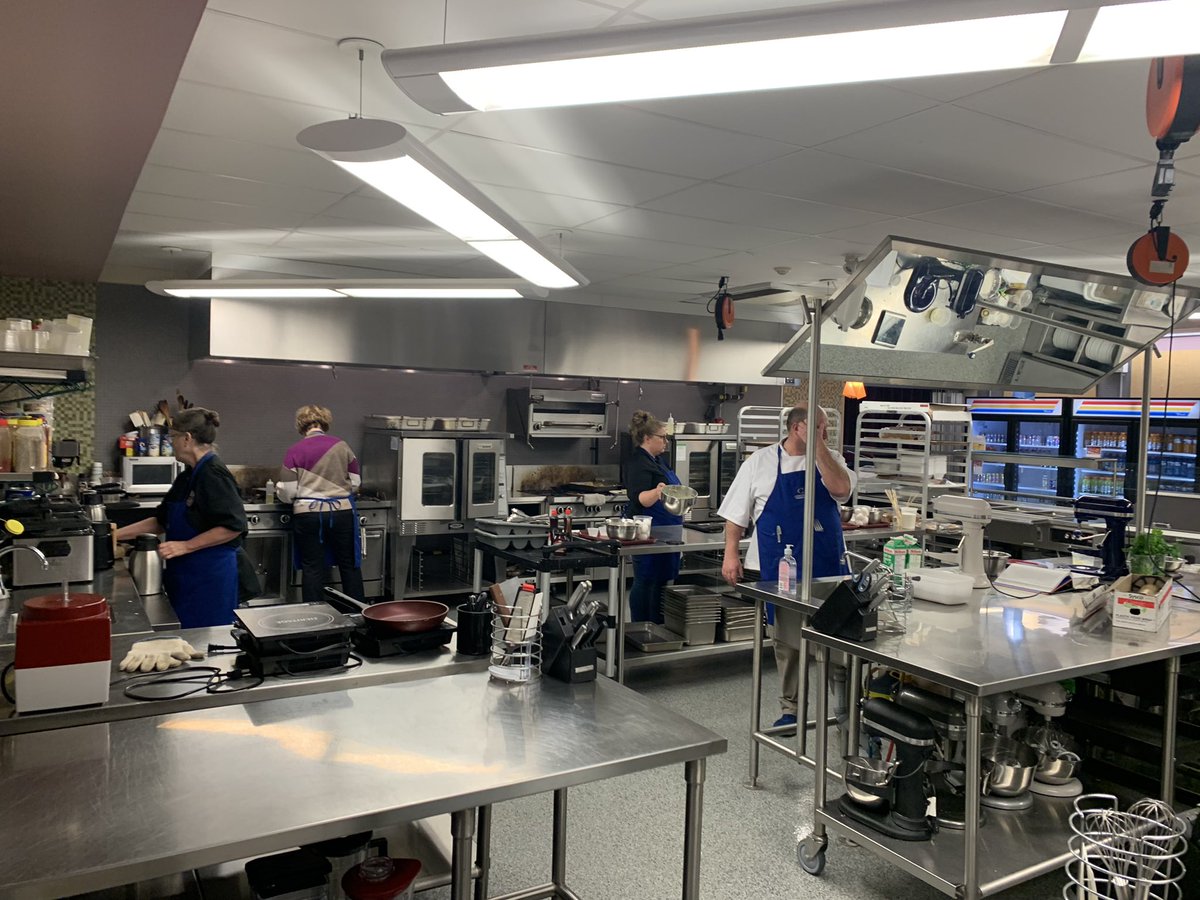 CobbGriffin's tweet photo. PJ staff in early this morning getting ready for our Grad breakfast. #PJThunderbirds @PJCSC @GEDSB https://t.co/T5iq640ewF