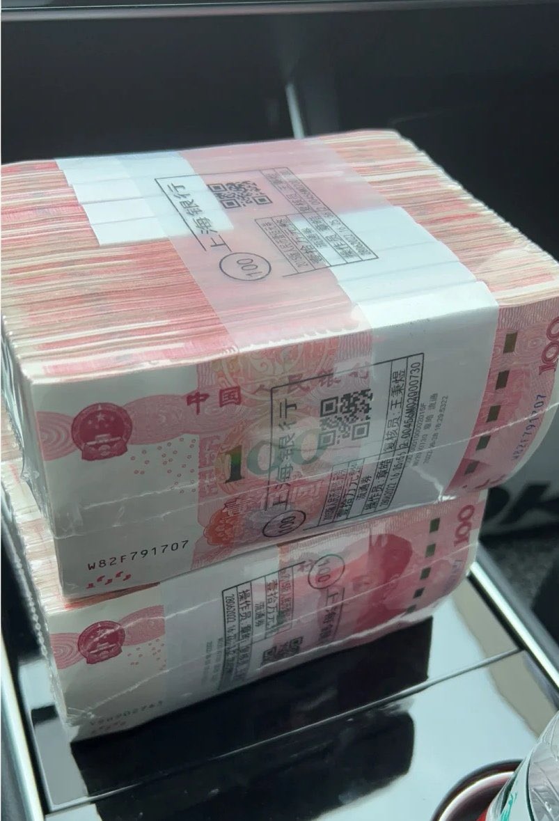 unwash's tweet photo. 灰色产业收几个徒弟，包手把手教会，月入至少五个起底，带学费来咨询，之后收益抽百分之二十，记者跟穷逼勿扰，我这没有空手套白狼的东西，也别来说什么被骗了多少多少，跟我没有任何关系，想了解的来详细咨询就行 #项目 #偏门 #外围 #约炮 https://t.co/SD8XEJoHyH