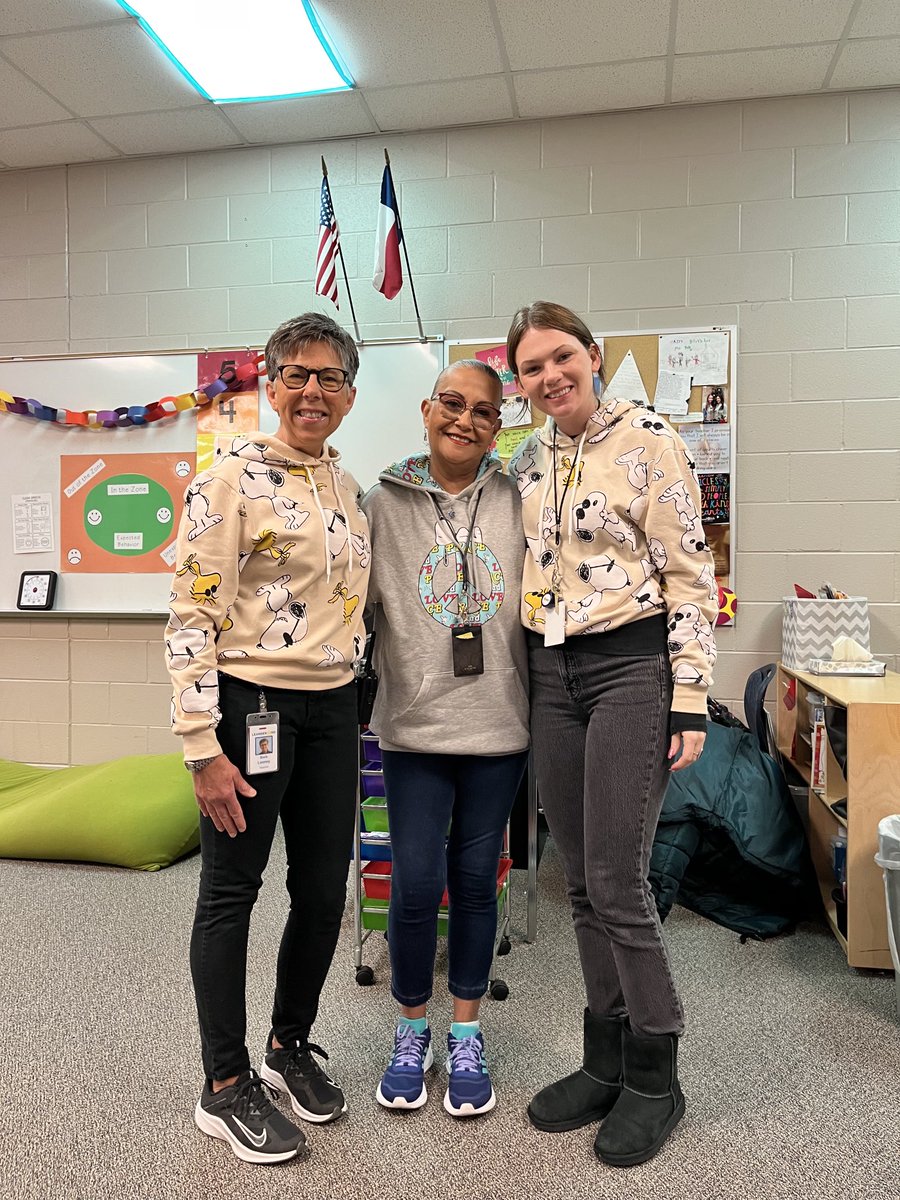 Celebrating a student’s birthday by recognizing his high-interest topic! Snoopy! 
#SCSS 
⁦@Parkside_ES⁩ 
#1LISD 
#KnowYourStudents
#MakeConnections