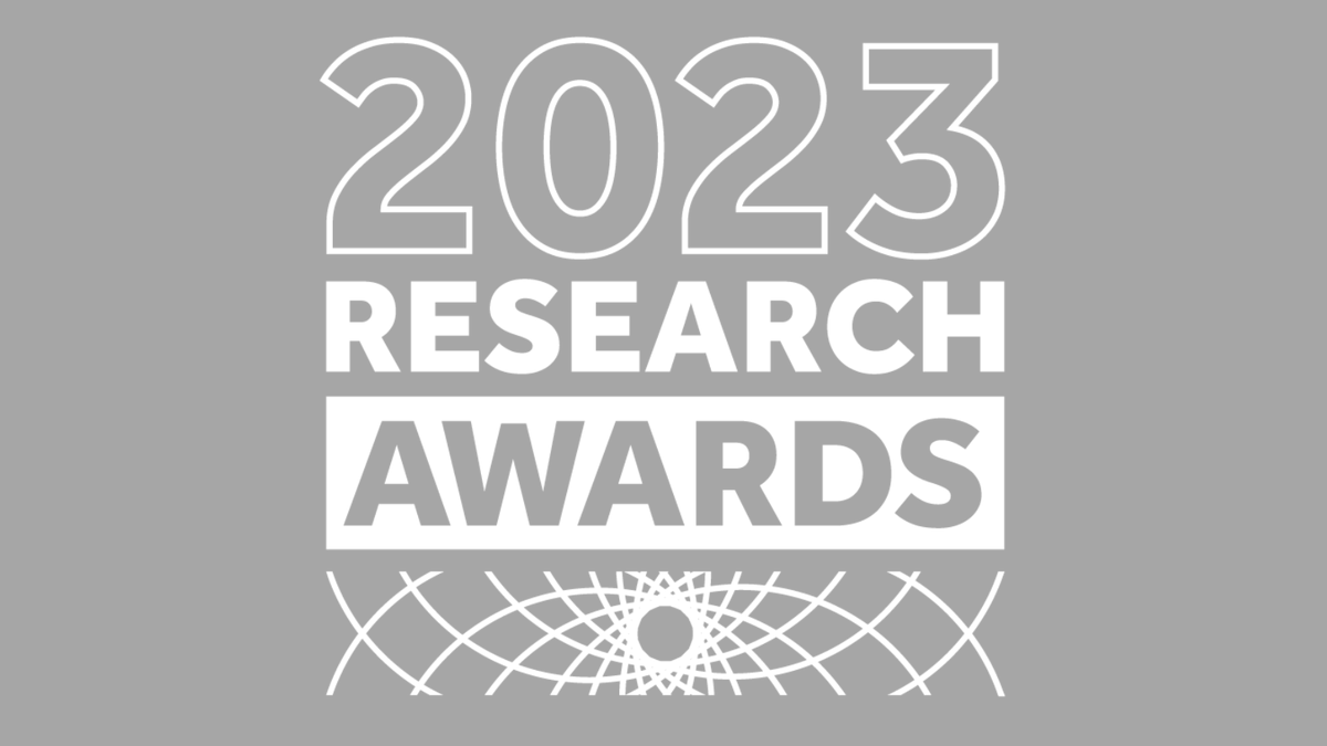 📢 The new @UniofReading 2023 Research Awards are now open to researchers & associated professional services staff. 4 new categories! Public engagement with research Openness in research External collaboration and partnerships Research impact More at: bit.ly/3lNoOz2