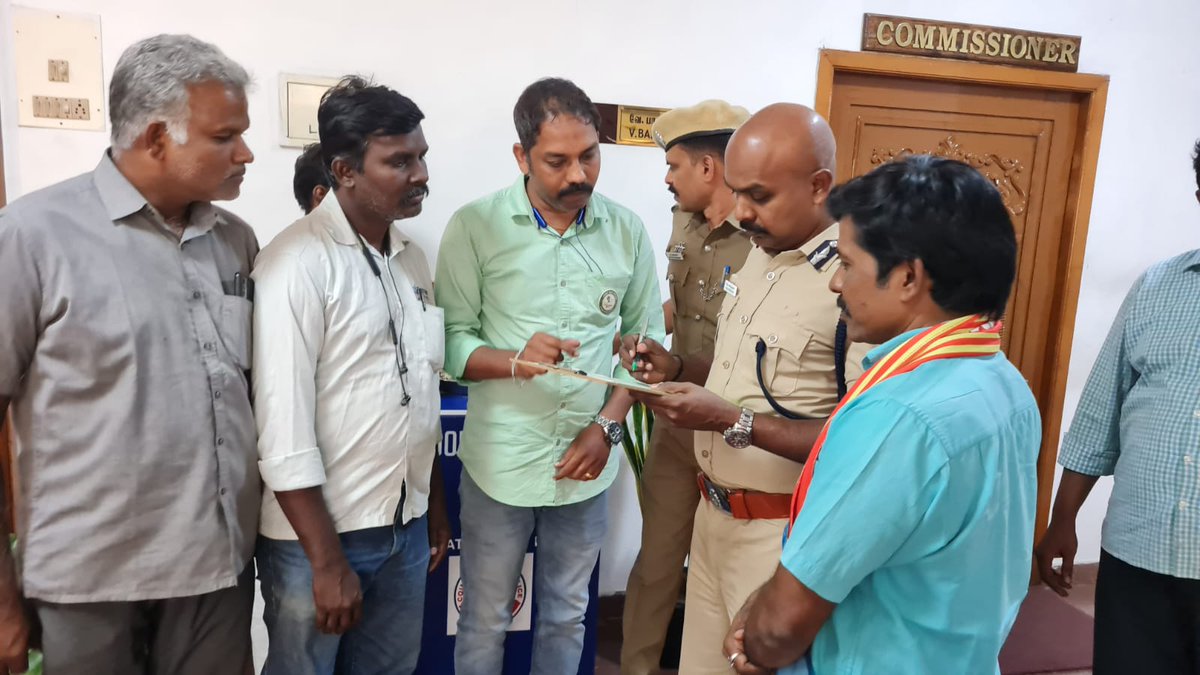 roobancbe's tweet image. மகா சிவராத்திரி நிகழ்வினையொட்டி ஈஷா அறக்கட்டளை நடத்தக்கூடிய ஆன்மீகத்திற்கு பொருத்தமற்ற கேளிக்கை கொண்டாட்டத்தின்போது சூழலியல் சீர்கேடுகள் நடைபெறும் என்பதால் இந்நிகழ்விற்கு எதிராக நடவடிக்கை எடுத்திட @CollectorCbe @policecbecity  @CbeCorp #TNPCB 
1/2