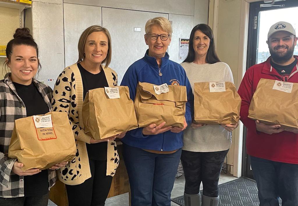 RBESRoyalTable's tweet photo. Sending a huge thank you to the VFW Auxiliary &amp; Miller’s Meat Market. They teamed up to provide our families with a generous package of beef and pork products. We appreciate your kindness! #redbud132 https://t.co/fe16UmXcdn