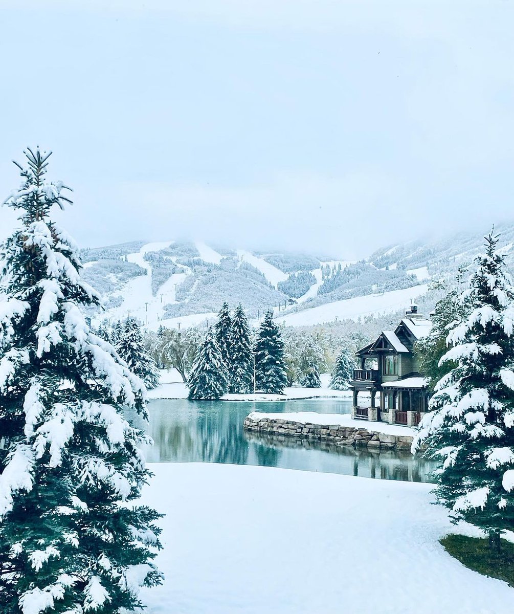 No. 75 // Hotel Park City Nestled beside lush, green fairways, Hotel Park City features stunning mountain views with the charm of an old-world ski lodge suited for adventurers all year round. Photo // davefox2 / katie_darling4 on IG