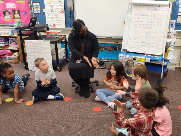 VVSD365U's tweet photo. @VVSD365U Staff Spotlight- Jennifer Foster, Hermansen Elementary School Kindergarten Teacher.
In her 30-year career, Jennifer has taught almost every grade level and students with a variety of learning challenges.
https://t.co/GlkYUzd8I7
#EveryLearner365 https://t.co/MPtnK8a8Zx