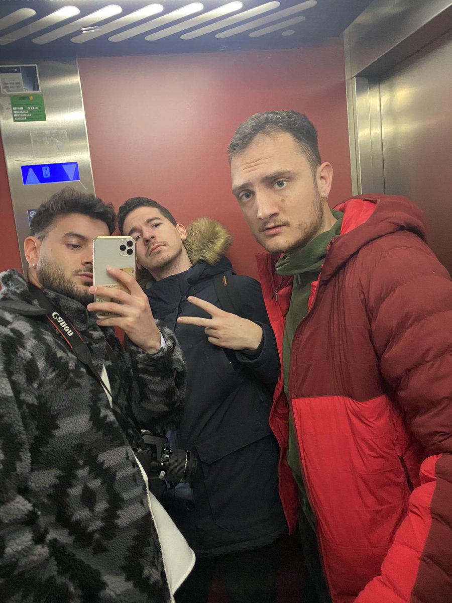 kirazoficial's tweet photo. EHHHHHHH increíbles primeras fechas en alicante y zaragoza
muchísimas gracias por acogernos y activar la bomba con nosotros 
en breves más fechas y alguna noticia fressshhhh  💣💥❤️😈

#activalabombatour https://t.co/Jl0SQ929iF