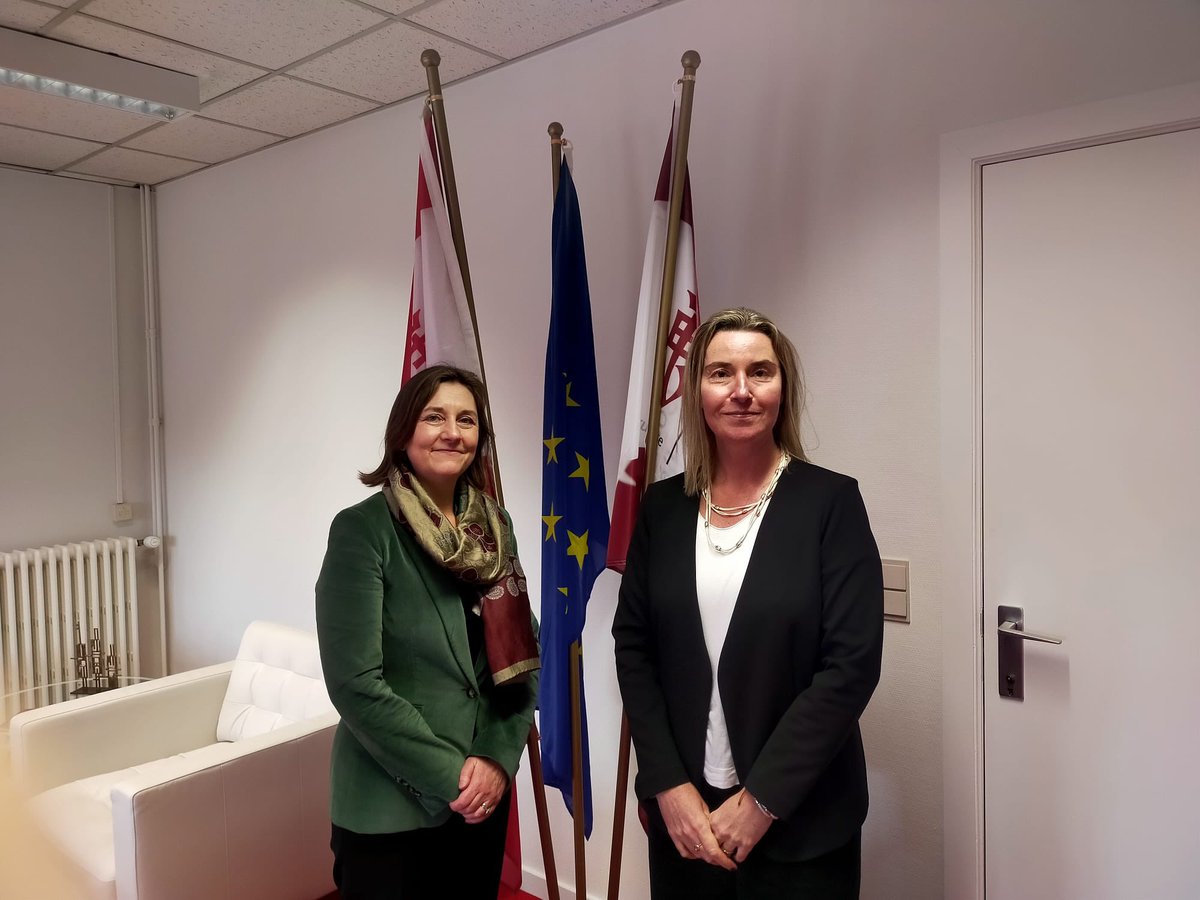 ClaraGanslandt's tweet photo. Very glad to have been invited by the @Arctic_CoE to talk about EU’s Arctic Policy at the @collegeofeurope in Bruges. I also had the pleasure to meet with @FedericaMog and the @EUDiploAcademy . https://t.co/mJC0aKkErh