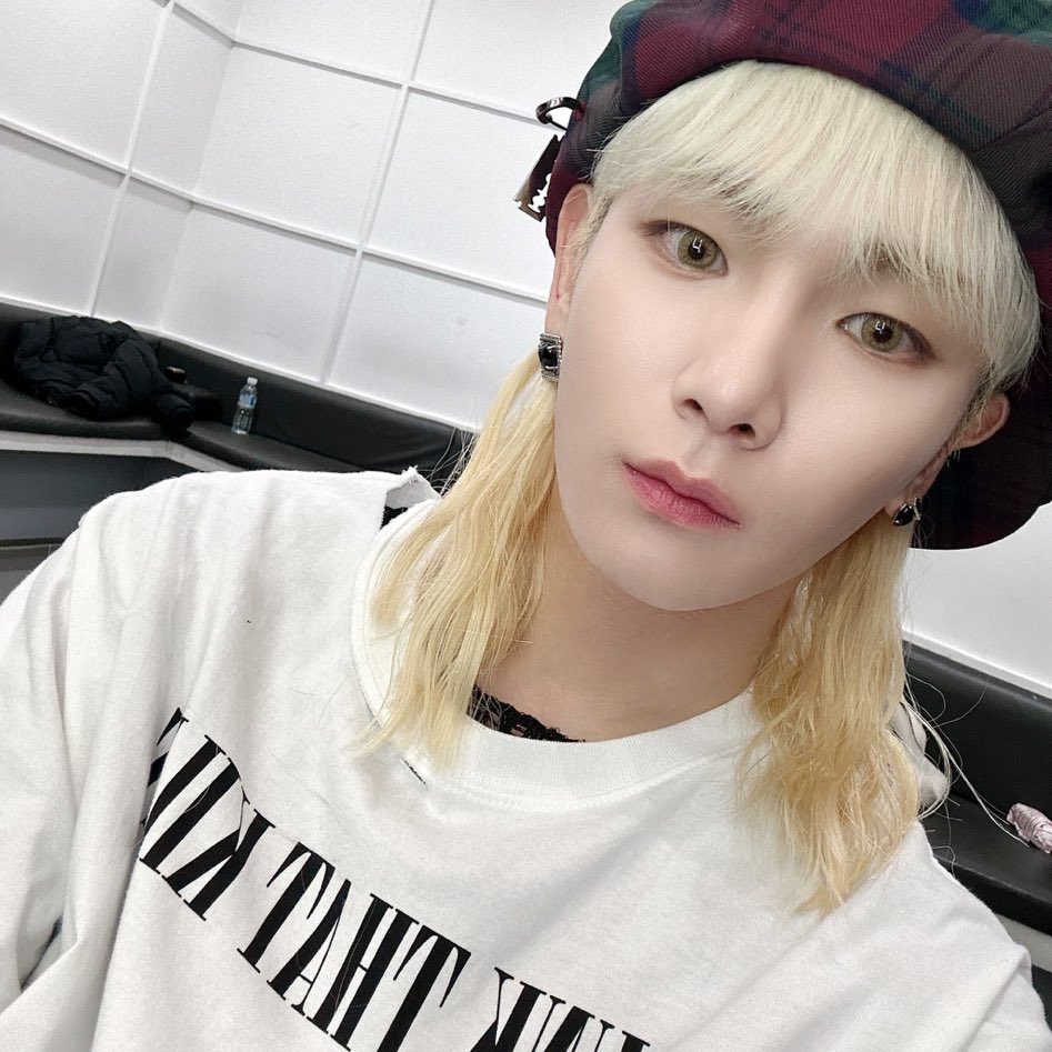 ˖ ࣪⭑ ชายนี่ห้าคนแทมินห้าขวบ ❛⌄❛ tweet media