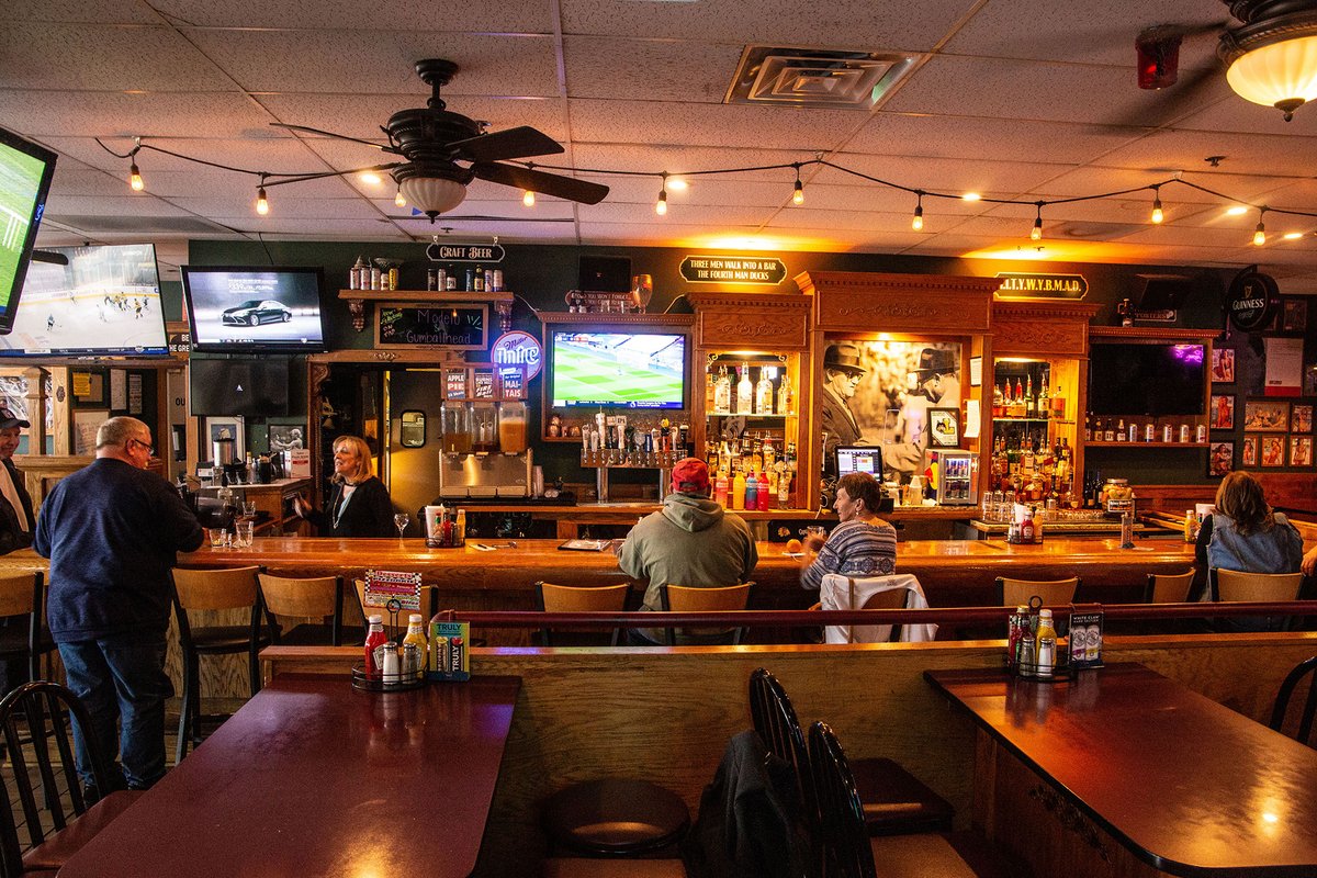 CoachsCorner97's tweet photo. Planning an office event / happy hour? We got you covered! https://t.co/BNDN4WyJsL https://t.co/9MPZxFEOY2