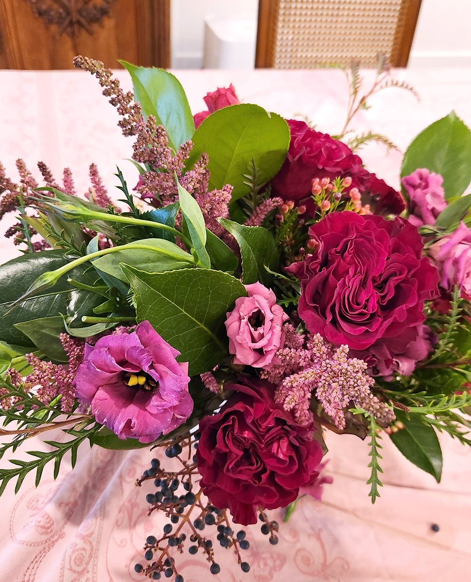 JoyAdare's tweet photo. The month of February and Valentine's Day are just fun excuses for me to gather the most amount of flowers into my house! 💐 https://t.co/du06bTzaFA