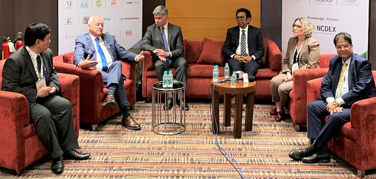 HCCanInd's tweet photo. DYK? ๐จ๐ฆ is a major exporter of healthy, sustainable pulses ๐ซ & ๐ฎ๐ณ is our most important customer. #Saskatchewan leads that trade.
Delighted to represent ๐จ๐ฆ at #PulsesConclave in Mumbai with SK Minister @DavidMaritSK & Canadian business leaders & industry experts.
#CdnAg๐ฑ https://t.co/Dki6gPnyCQ