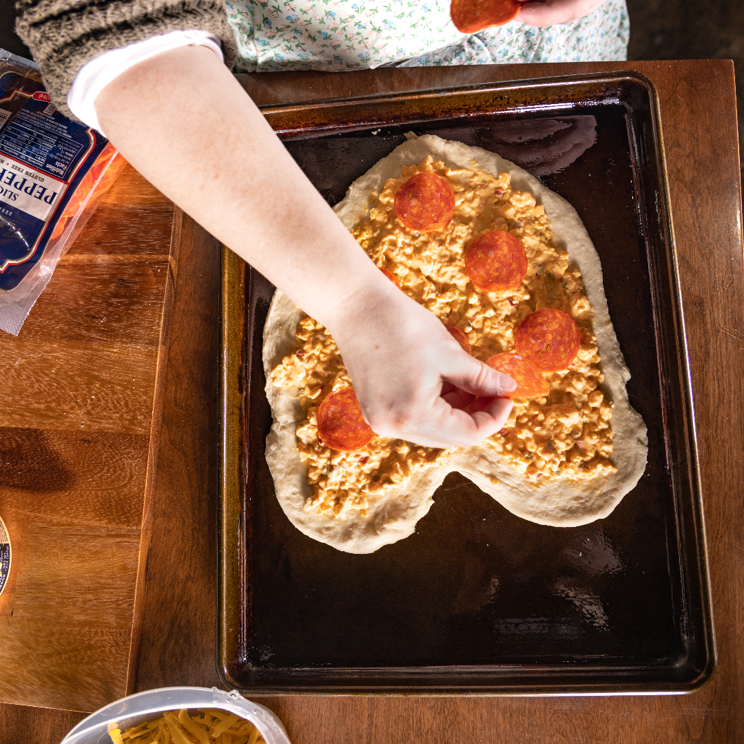 ❤️🍕 Are you still feeling those 'Valentine Vibes'? 🍕❤️
Grab your partner and have a pizza date using Knott's!

#PureSouth #75YearsOfKnotts #HandmadePizza #PizzaDate