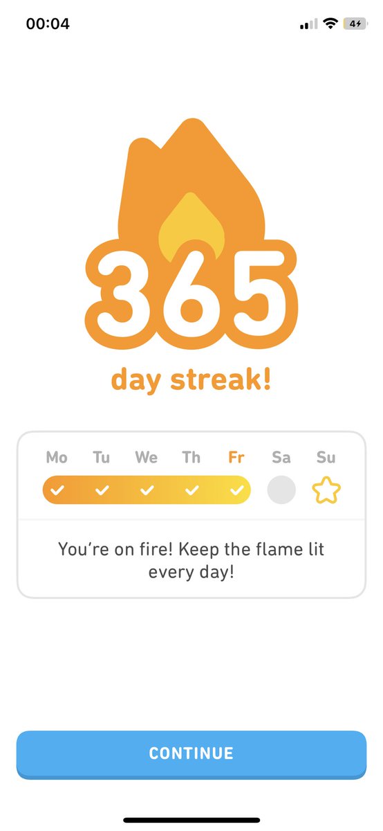 I6uise's tweet photo. Finally reached 1 year on duolingo! In this time I achieved over 30,000 XP and learned 2,000 new words.  #Duolingo @duolingo @duolingoespanol https://t.co/6iDAe8zdrn