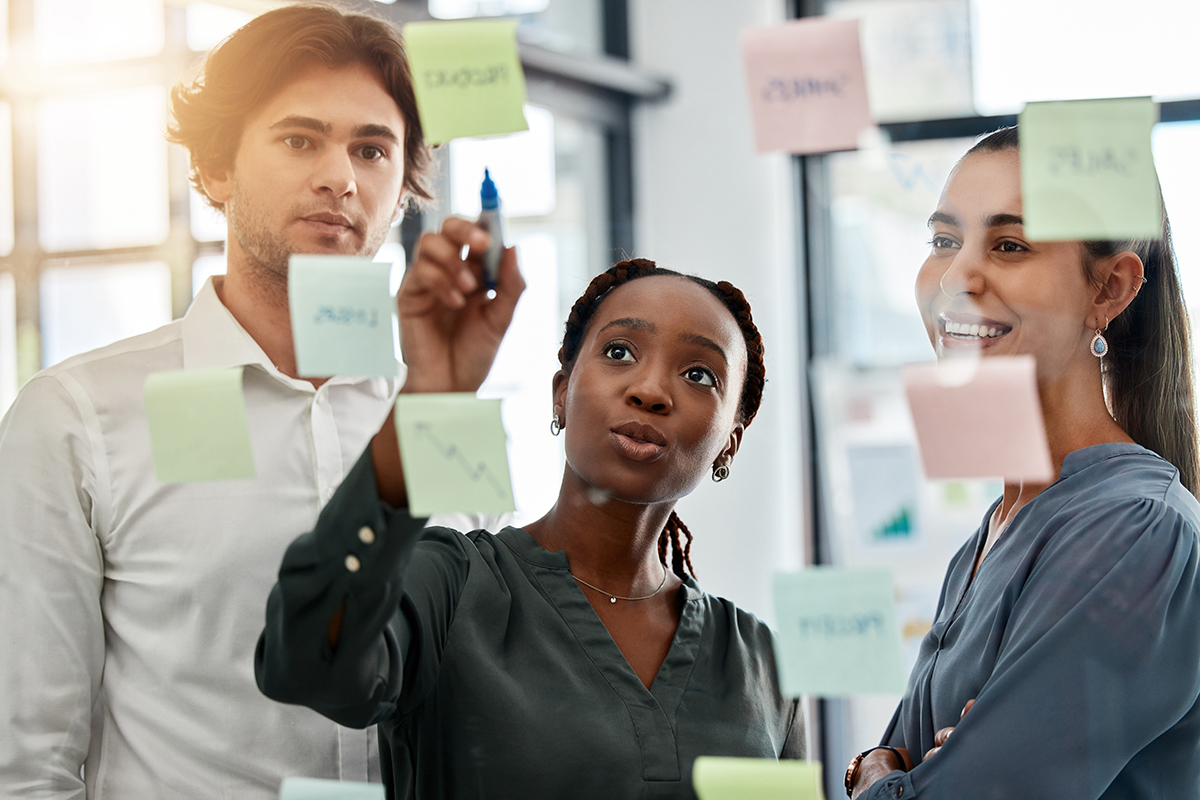 Les travailleurs #indépendants d’origine étrangère contribuent de manière importante au tissu social et économique de la #Belgique. Il n’existe que peu de données chiffrées. Pour pallier ce manque, nous publions l’étude Entrepreneuriat et diversité 2022. bit.ly/3S2zZzz