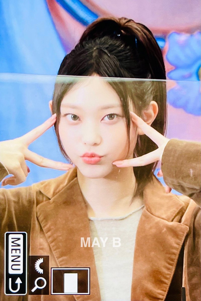 picsnewjeans's tweet photo. so adorable https://t.co/Ho0BGhL59D