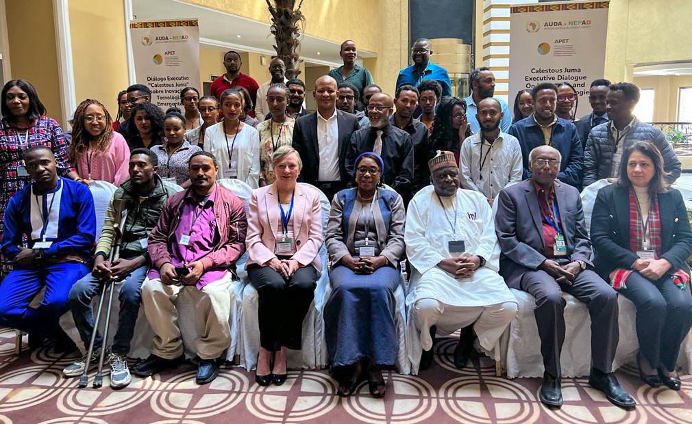 Today, the AU High-Level Panel on Emerging Technologies (#APET) hosted a #youth-led discussions on “Emerging Technologies for Africa’s Transformation” &amp; “Digital Transformation in Africa” to gain insights on harnessing emerging technologies in Africa at the 36th AU Summit.