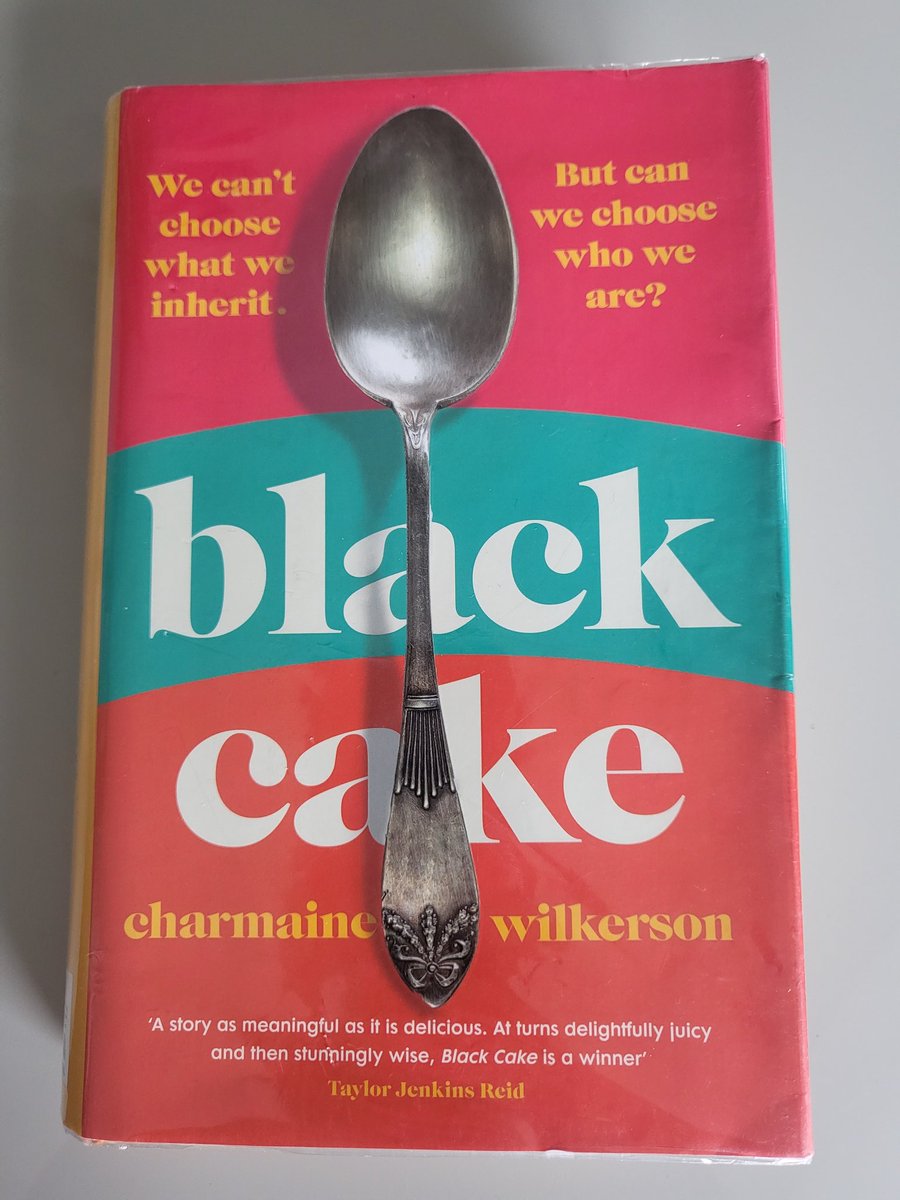 Finished my first 5 star read of 2023 - Black Cake by @charmspen1. Loved it and will now bang on about it to all my book loving friends...you have been warned!  #BookTwitter #booktwt