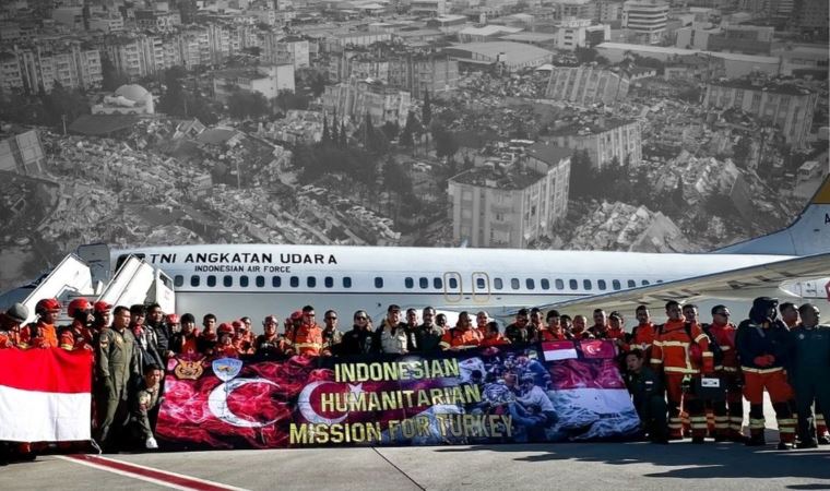 cumhuriyetgzt1's tweet photo. Endonezya'nın Ankara Büyükelçisi Dr. Lalu Muhammad Iqbal'den Cumhuriyet'e:

'Türkiye, Endonezya'nın kalbinde özel bir yere sahip...'

https://t.co/zT20Kwmf5H https://t.co/p2N5FoZXNw
