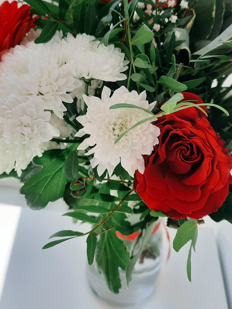 Yumixico's tweet photo. Le plus beau des bouquets 💐 https://t.co/r0ohQpksXz