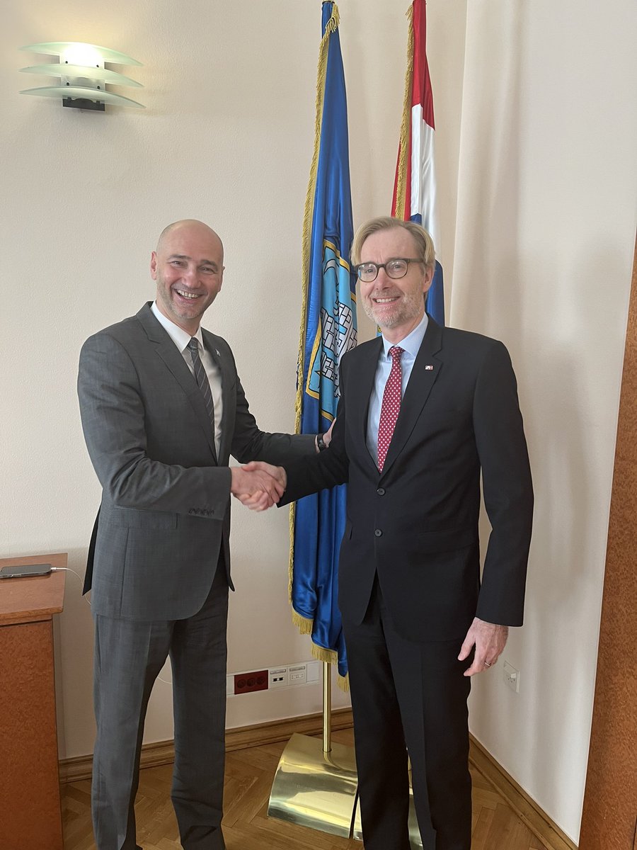 DKAmbCroatia's tweet photo. An abundance of important topics, mainly on green conversion🌿discussed with President of the Zagreb City Assembly @KlisovicJosko. Honest and open talk about realities and needs for our joint future being 🍀#GreenTogether #Zagreb #denmarkincroatia #wastetoenergy ♻️🚎🚛 https://t.co/PedYw0HMfm