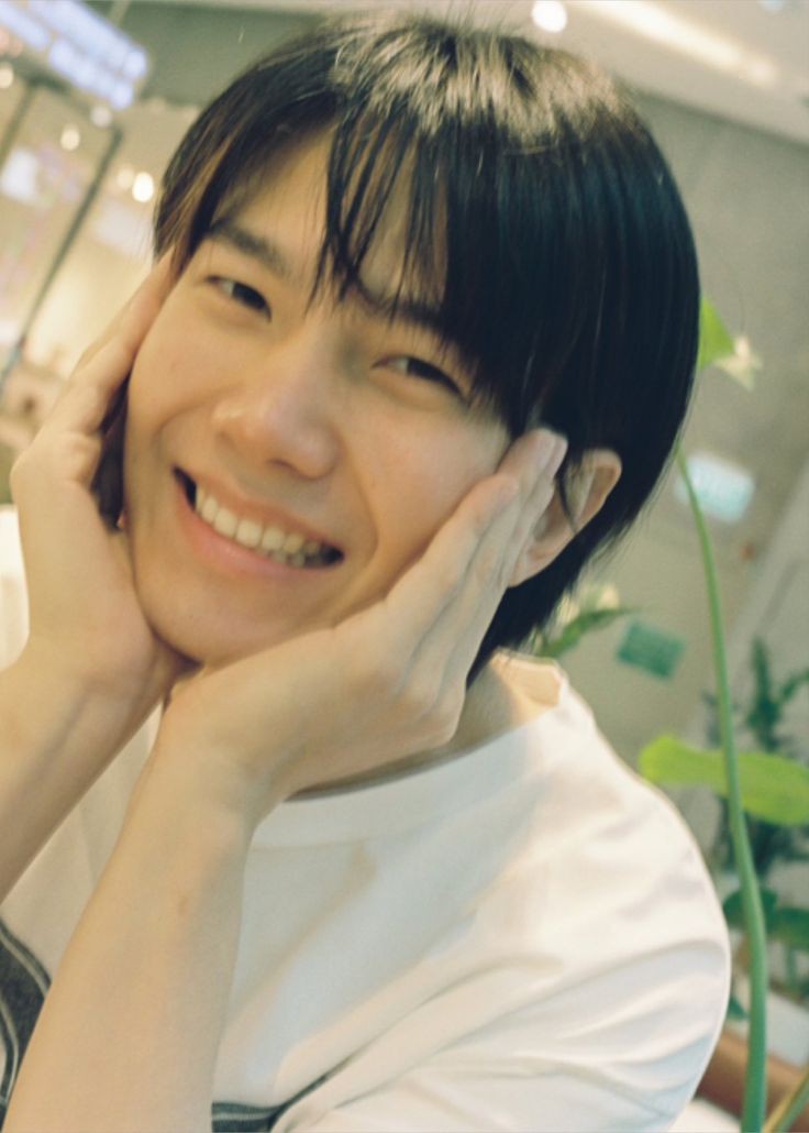 in_bookworld's tweet image. Will we see Biu SOON?
comes back to us?!🙏🥺
Finally some good news🙏
I&apos;m so happy 
I&apos;m crying 
#BuildurluvexBuild #พี่บิวเลี้ยงน้องบัวด้วยอะไรทำไมรอยัลตี้สู้งสูง