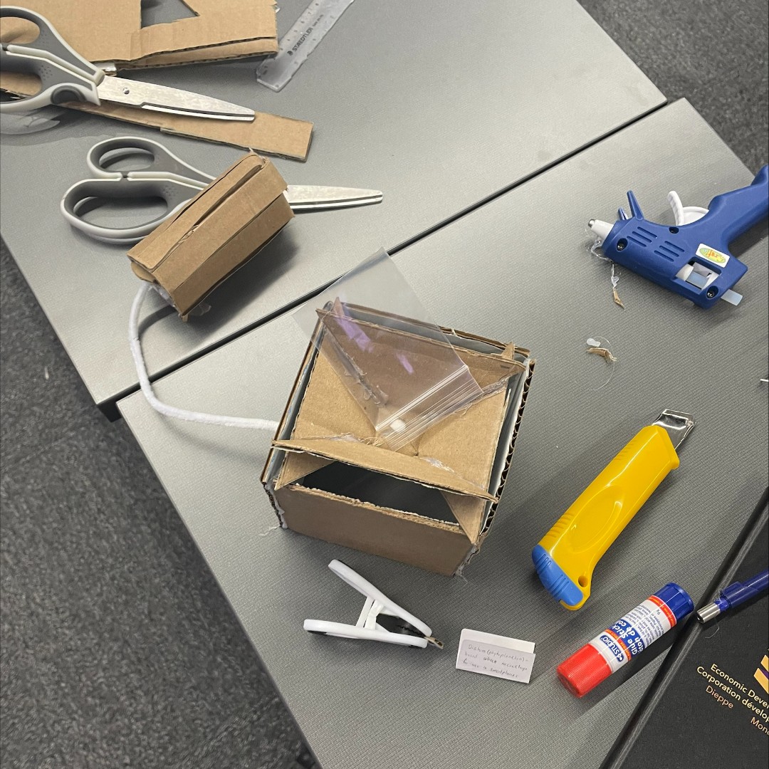 dalideahub's tweet photo. This week we welcomed our #ideaDESIGN Cohort back to the Emera ideaHUB for day two of the design sprint. This session focused on rapid prototyping, exploring key concepts, mapping out ideas, and building 3D models. https://t.co/cyPRYxX03W