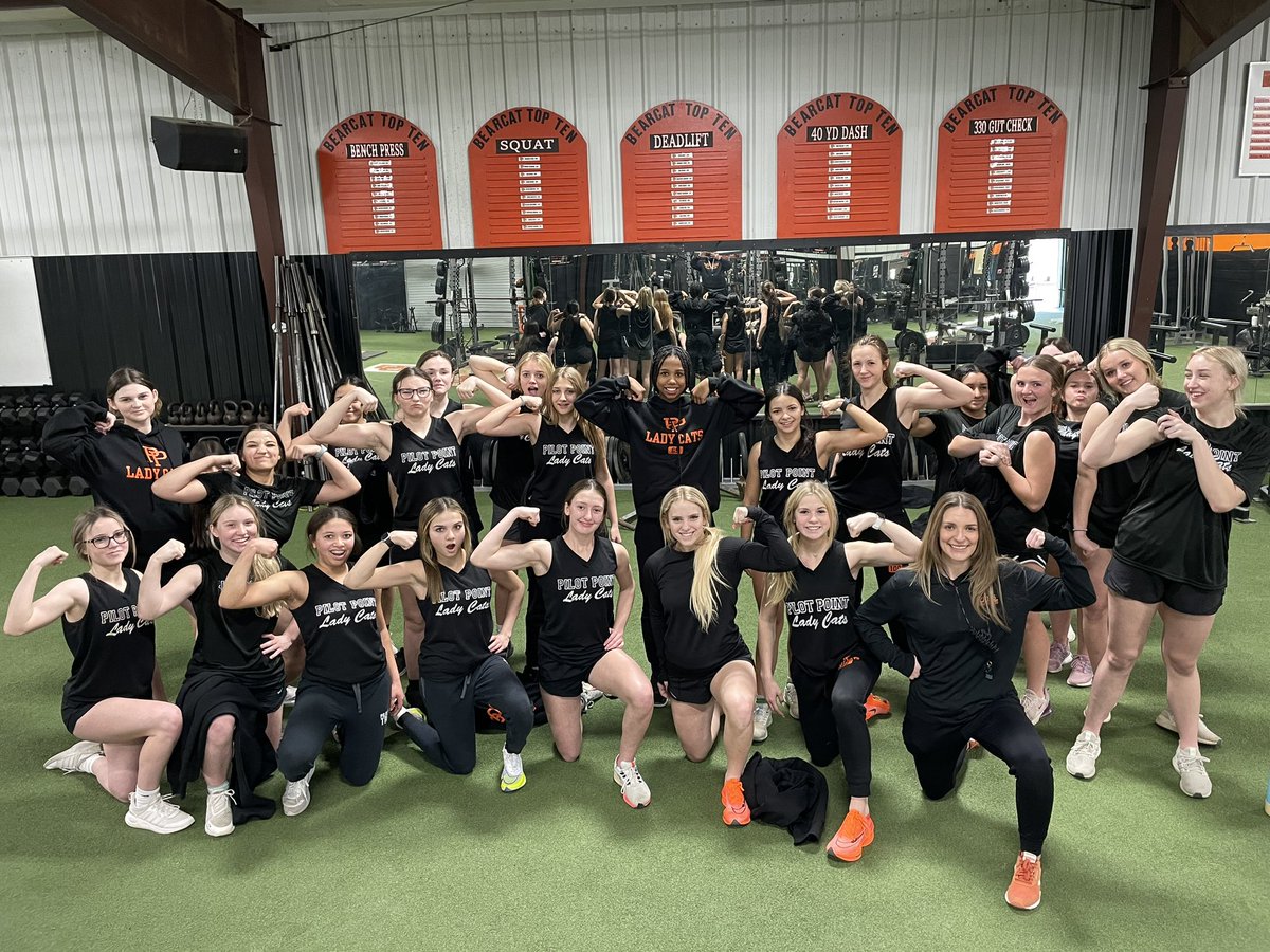 CoachMarsh22's tweet photo. These girls are working their tails off every morning and I could not be more proud of them!! #LadyCatTakeover #FlexFriday https://t.co/QlfWu8UNiG
