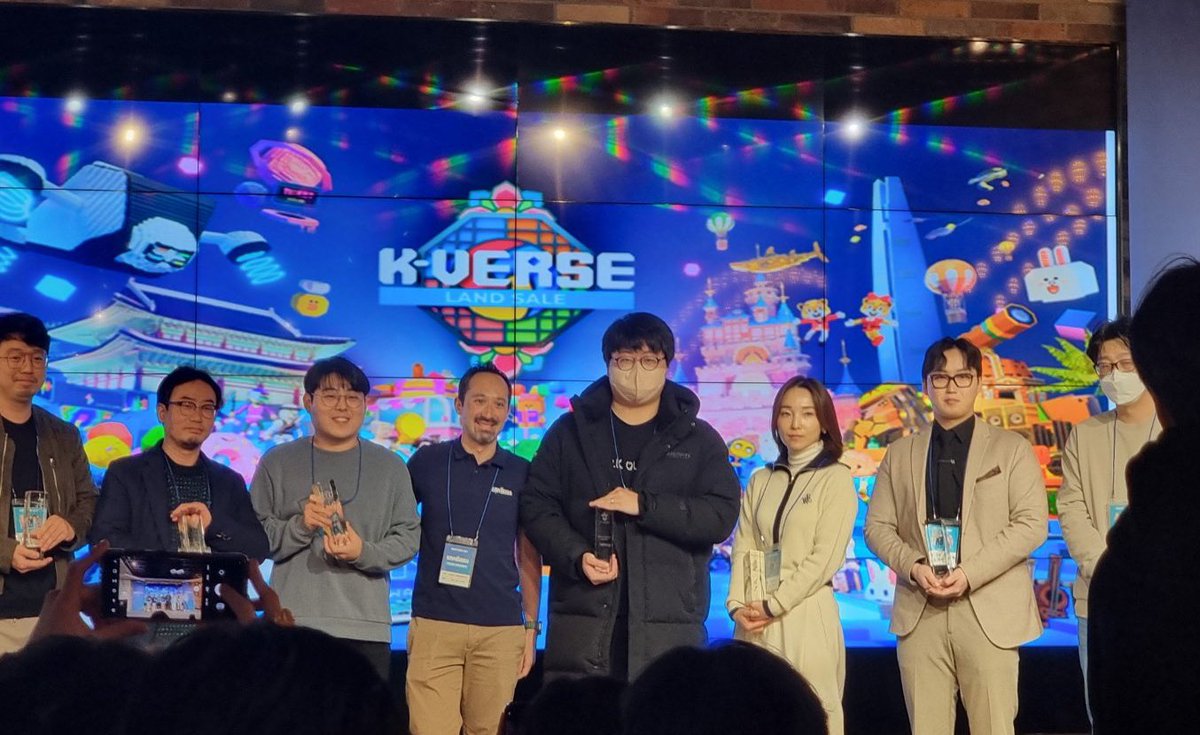 borgetsebastien's tweet photo. 👏 It's a wrap for @TheSandboxKorea Partner Day 🇰🇷

We covered 
- 300+ attendees
- 55+ Partners, 8+ Creators Studios, 11 Academies
- Awards Ceremony
- Korea culture importance
- K-Verse Wave 2 LAND Sale upcoming
- Opening the Metaverse in 2023
- New Game Maker
- And more 😉

1/n https://t.co/ON6N4L1mNc