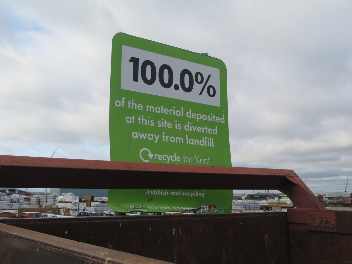 susanjcarey's tweet photo. Visited the Household Waste Recycling Centres at Sittingbourne &amp; Sheerness this morning. Both sites have diverted 100% of the waste they receive away from landfill. Well done @FCC_Environment &amp; Kent residents who separate their waste for recycling. @Kent_cc #KentEnvironment https://t.co/JaChSyuAYp