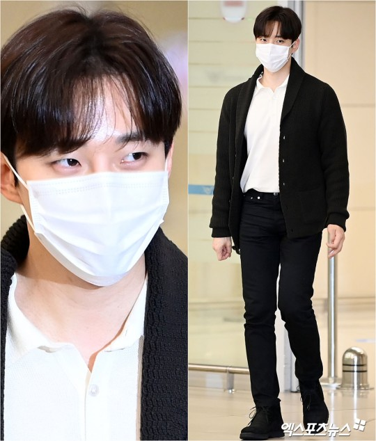 forleejunho's tweet photo. ⚠️ React (😍/😆), Recommend, Share

🗞️Article
#LeeJunho, "Self-stunning even with simple airport fashion."
🔗https://t.co/bjGwx7IhDM

⚠️ Love (❤️), Comment, Upvote other good comments, Share
📽️Naver TV
🔗https://t.co/cjX99Pp2nl

#이준호 #Junho #준호 #2PM https://t.co/wl9qucax3d